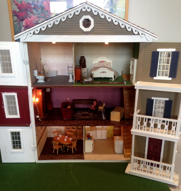dollhouse hospital