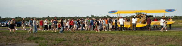 Crowd Stearman