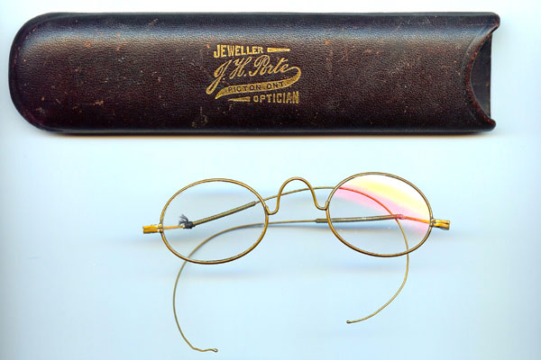 McClure Porte spectacles
