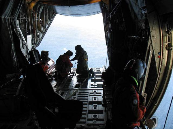 Armed Forces assist in rescue of hunters stranded in Arctic