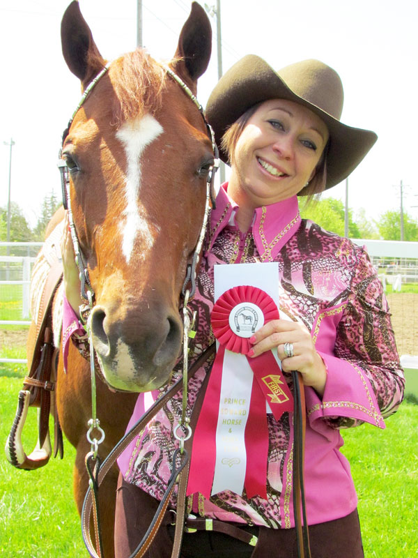 Skippy Do Dah with Lesley Cronk, earned a first place ribbon in Western Pleasure Senior