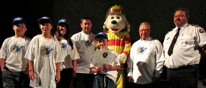  Winners of draws pose with Sparky, Mayor Quaiff and Mike Branscombe.
