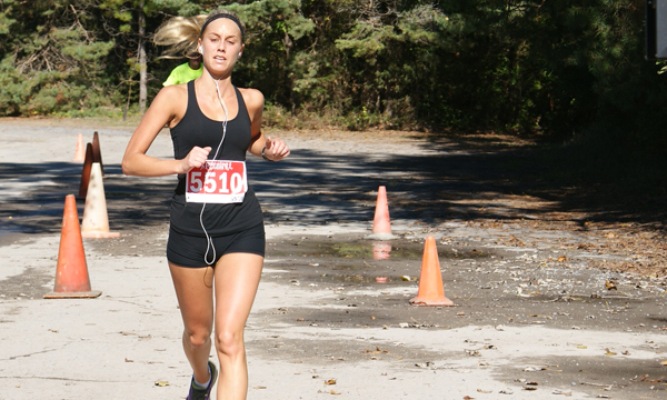 5510,-Leanne-Carolan,-Kingston,-7th-overall-10-km