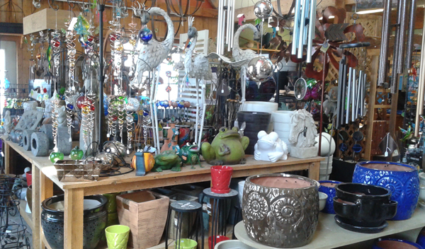 Lockyers is your source for garden pots and ornaments