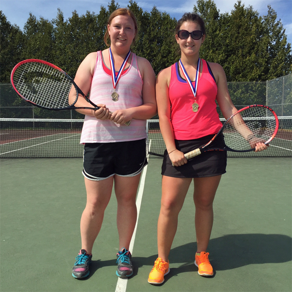 Sam Ward and Taylor Snider won a ladies doubles gold