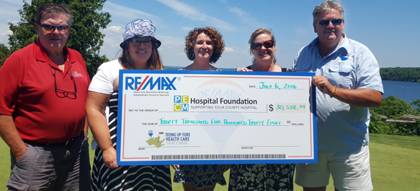 Teeing up Fore Health Care committee members include, from left: Kevin Gale, Briar Boyce, Wendy Salt, Rachel Henry and Herb Pliwischkies – Teeing Up Fore Health Care golf committee members. Photo by Susan Quaiff