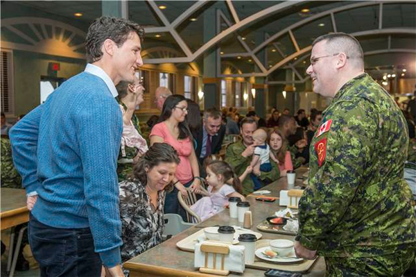 Prime Minister Justin Trudeau visits the Yukon Galley at 8 Wing Trenton, Ontario during a special breakfast for military members and their families, Friday, Jan. 13. Images by Corporal Ken Beliwicz, 8 Wing Imaging ©2017 DND-MDN Canada